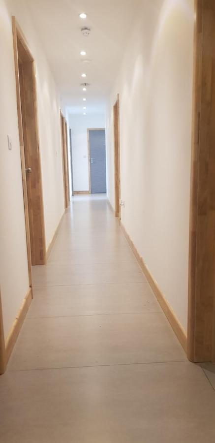 Jadwin Beautiful Room Share Toilet 2 People London Exterior photo