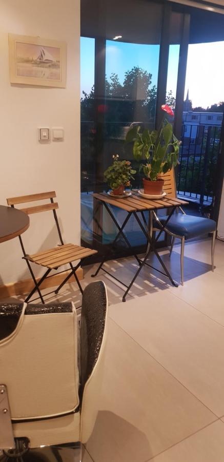 Jadwin Beautiful Room Share Toilet 2 People London Exterior photo